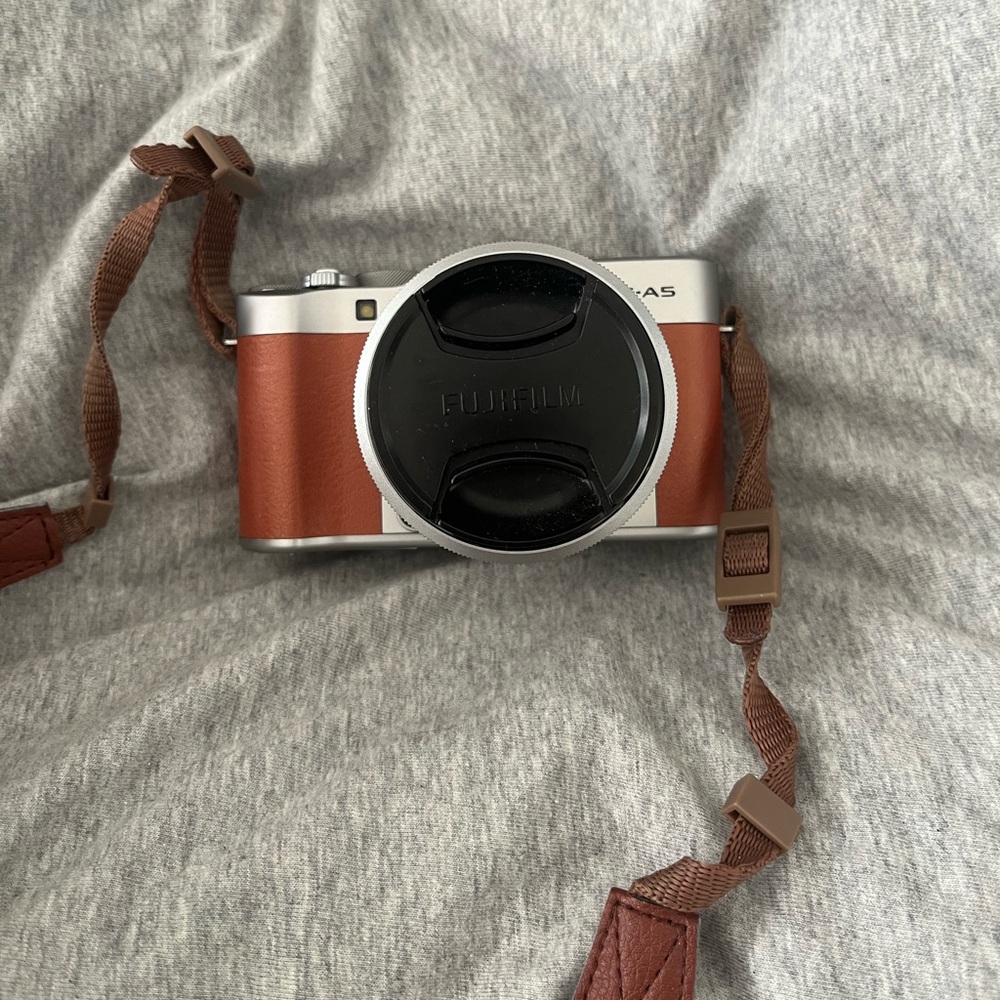Fujifilm X-A5